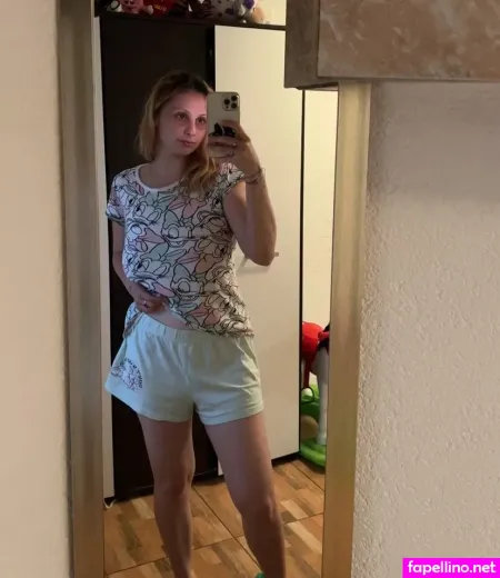 Elena Ilie OnlyFans Thumbnail #9gOG5uSESp