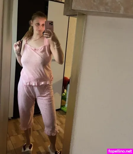 Elena Ilie OnlyFans Thumbnail #LU1oTYsMgy