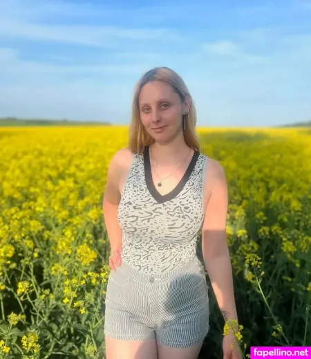 Elena Ilie OnlyFans Thumbnail #USqRXH0e6Q