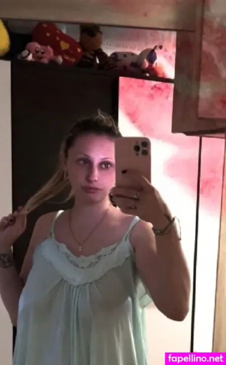 Elena Ilie OnlyFans Thumbnail #yRJHAuEk7L