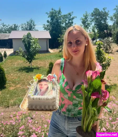Elena Ilie OnlyFans Thumbnail #zUCzkFzq4e