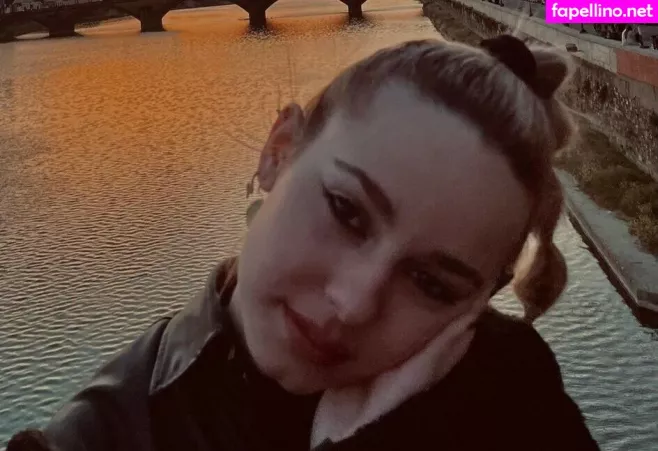 Elena Lagou OnlyFans Thumbnail #VfVE8jGZg0
