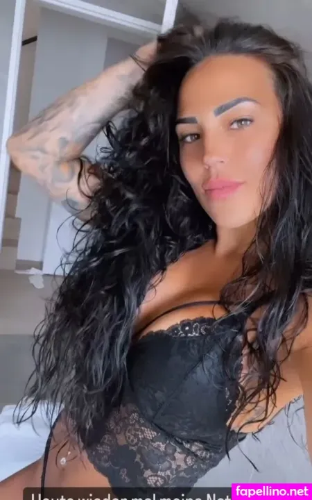 Elena Miras OnlyFans Thumbnail #7cxiQW7ZqX
