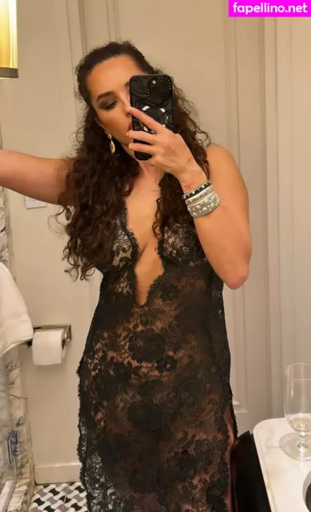 Elena Ora OnlyFans Thumbnail #YFfaLHxBVc