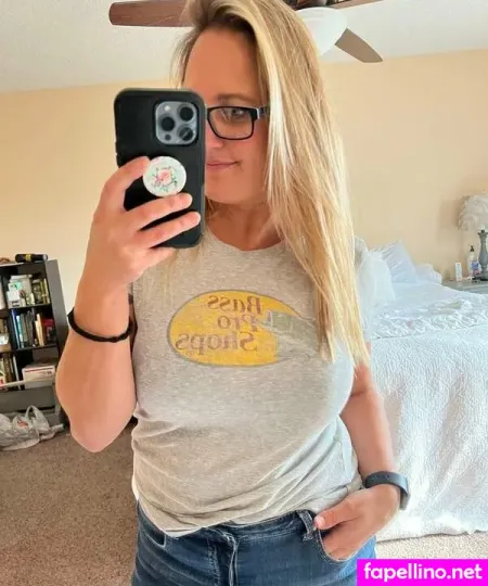 Elena Pears OnlyFans Thumbnail #0lOfpyvtO4