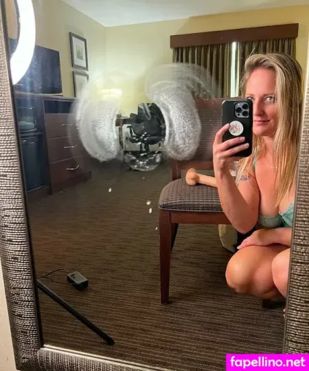 Elena Pears OnlyFans Thumbnail #V61SRL5naZ