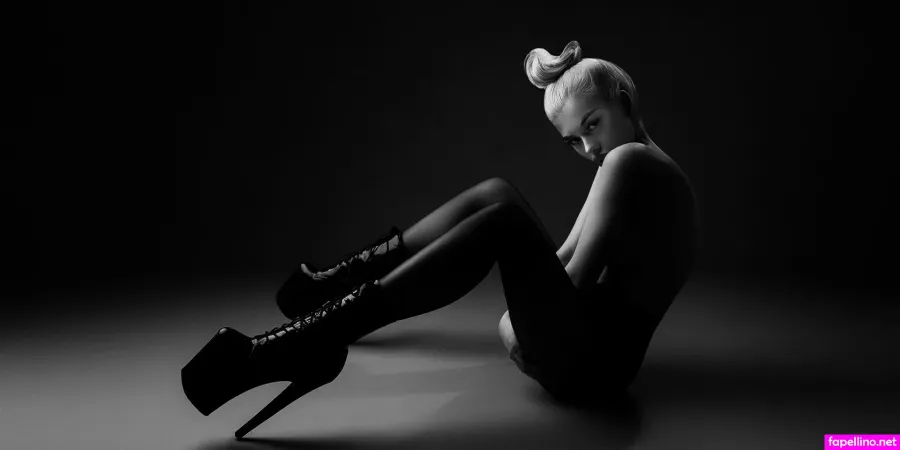 Elena Rosso OnlyFans Thumbnail #MKQkVO6fWB