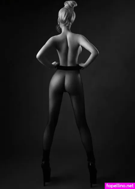 Elena Rosso OnlyFans Thumbnail #fXFDF6cXPL