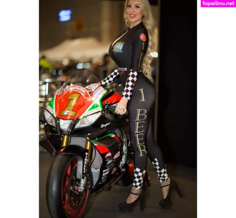 Elena Sottana OnlyFans Thumbnail #35BfYmcsXv