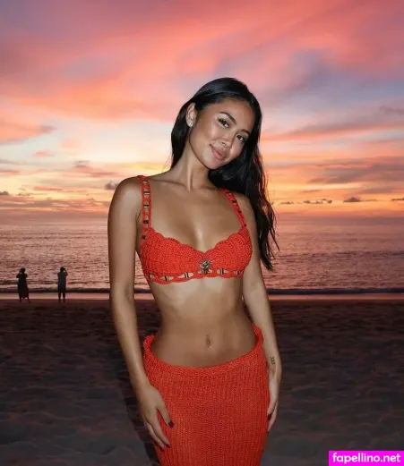Elena Tsushima OnlyFans Thumbnail #pUUEHYrBFE