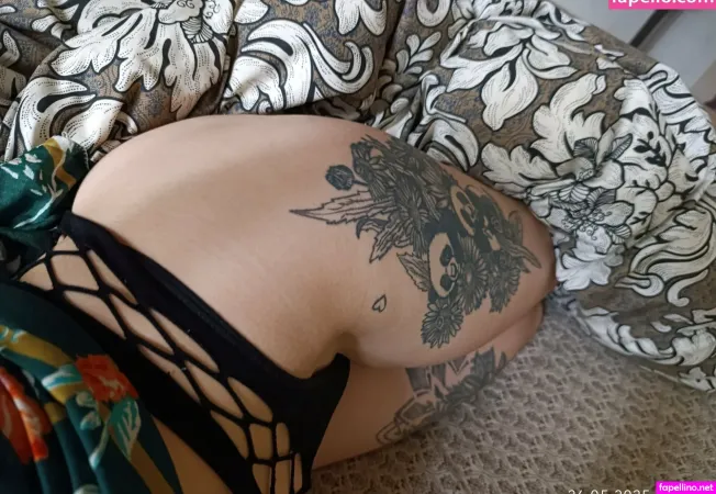 Elena Velvet25 OnlyFans Thumbnail #VgVVcYGq22