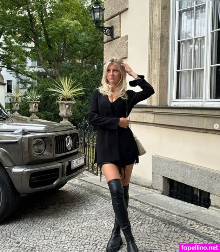 Elena Zoe 9 OnlyFans Thumbnail #dLLTiVFtOf