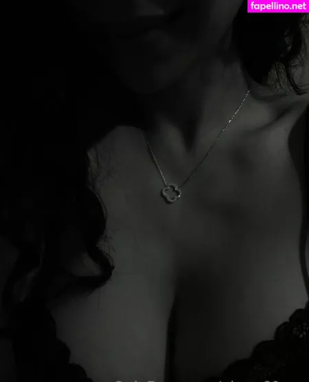 Elena69eve OnlyFans Thumbnail #L7VIyQVIB3