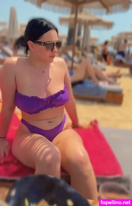 Elenadaniela98 OnlyFans Thumbnail #7NqX3Rj6q4
