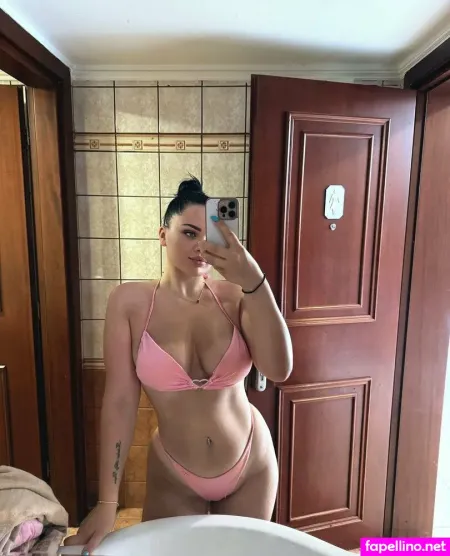 Elenadaniela98 OnlyFans Thumbnail #Bdf1UZbYME