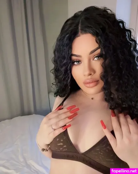 Elenadaniela98 OnlyFans Thumbnail #Vo8O8mu5Q1
