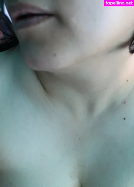 Elenagr33n OnlyFans Thumbnail #RunlKKCBW7