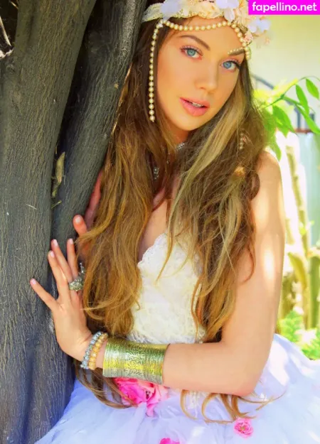 Elenakoshkaxoxo OnlyFans Thumbnail #G7epq60wCR