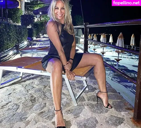 Elenamici OnlyFans Thumbnail #KGv2p9jVtY