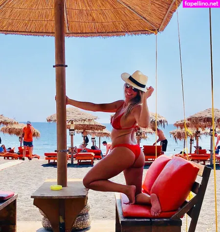 Elenamici OnlyFans Thumbnail #M9aYu1vARa