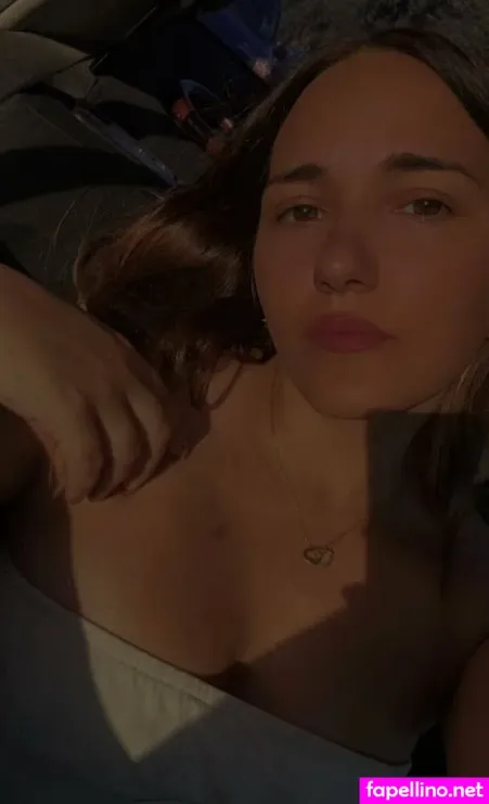 Elenamour OnlyFans Thumbnail #jSXU8eZueh