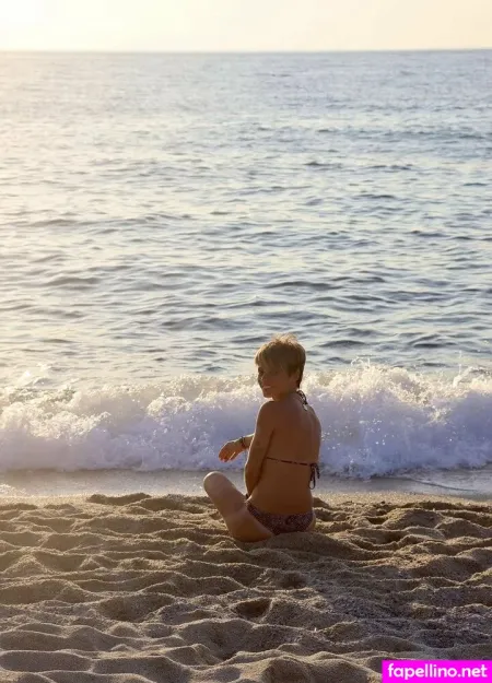 Elenamusuruana OnlyFans Thumbnail #fOiFL9oR7E