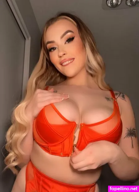 Elenaraye OnlyFans Thumbnail #hkJSL7ZP5p