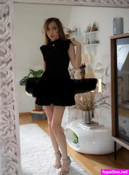 Elenaroseyourewife OnlyFans Thumbnail #EKOwO3ZXbR