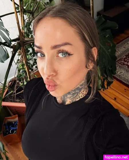 Elenascrib OnlyFans Thumbnail #fgzn9eSIMv