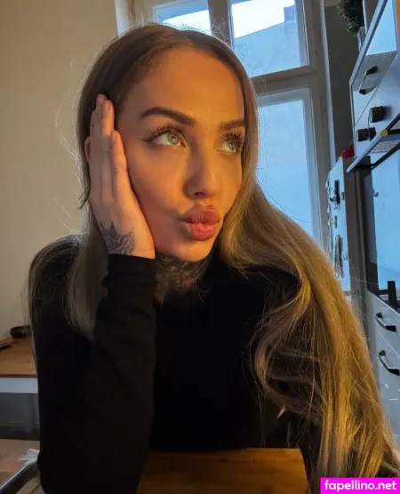 Elenascrib OnlyFans Thumbnail #pnLPBRf4DE