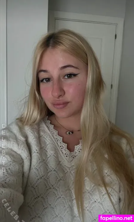 Elenasparkle OnlyFans Thumbnail #TZZx8eyLu2