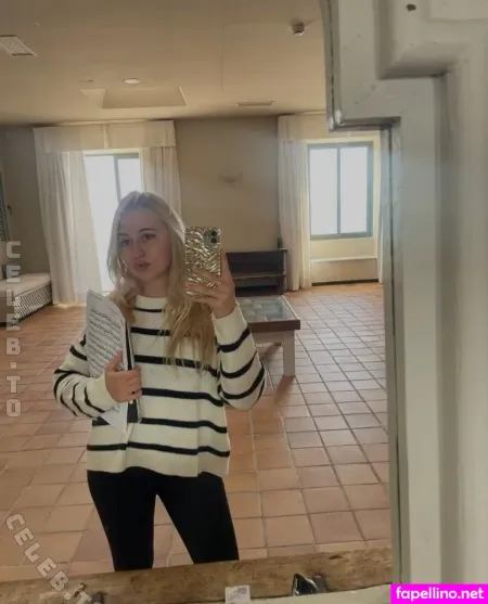 Elenasparkle OnlyFans Thumbnail #hDFaYm1pR4