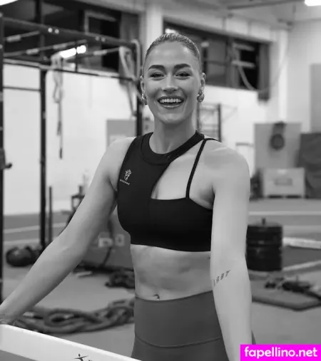 Eleni Frommann OnlyFans Thumbnail #xfw7fXFpEo