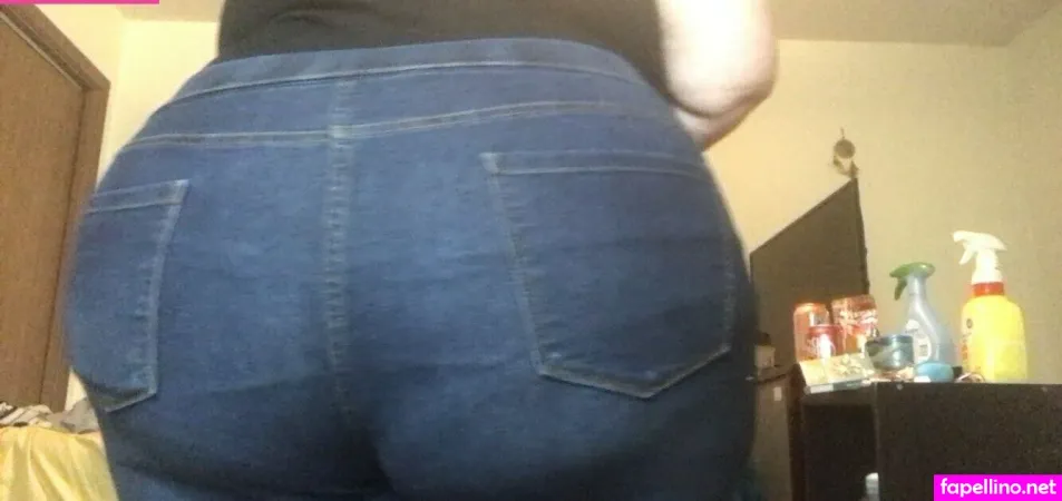 Elenih OnlyFans Thumbnail #2G92bUbMBB