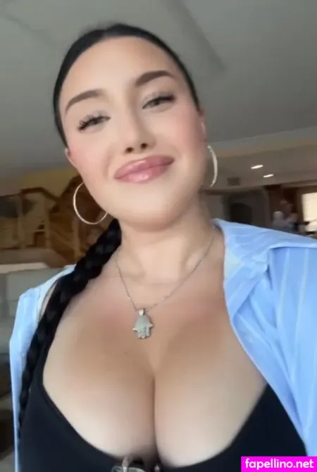 Elenipolinski OnlyFans Thumbnail #nFymAn8Qcv