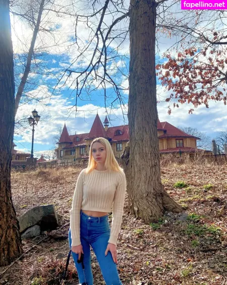 Elenstarr OnlyFans Thumbnail #kBhXrBOqRk