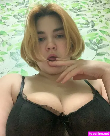 Eleonorapond OnlyFans Thumbnail #gQQF4WixRv