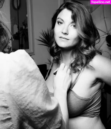 Eleonore Costes OnlyFans Thumbnail #1CJNnIxlrh