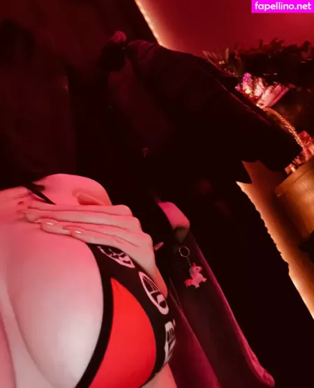 Elerievans OnlyFans Thumbnail #XoWurx9kQe