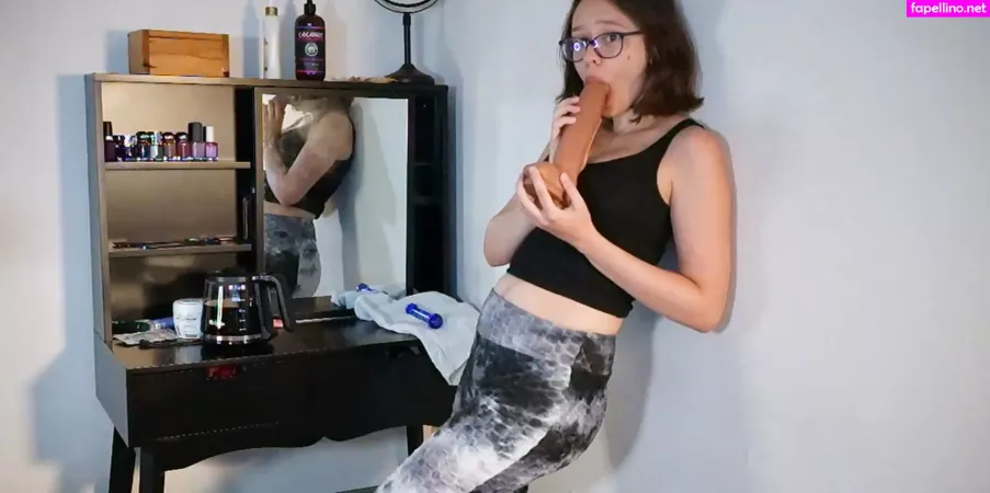 Elfenemma OnlyFans Thumbnail #y9UvzL48IQ