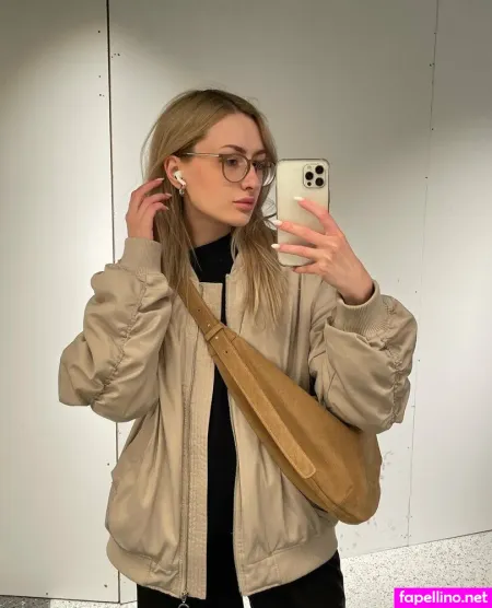 Elfiegrace OnlyFans Thumbnail #uchguG0P9I