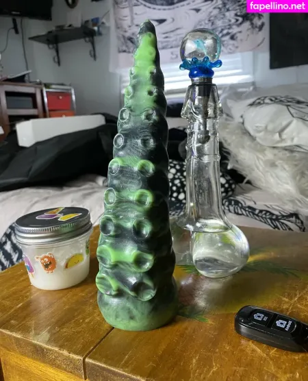 Elfspitfree OnlyFans Thumbnail #052L9oJCbn