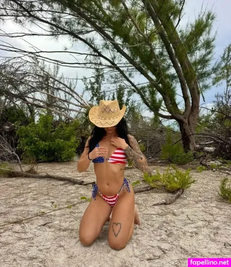 Eliana Jade OnlyFans Thumbnail #rCq4OjSvrT