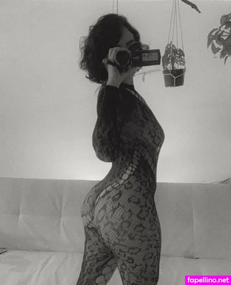 Elianarpos OnlyFans Thumbnail #gYklG22FzP