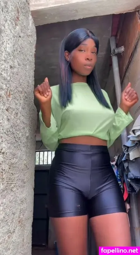 Eliane564 OnlyFans Thumbnail #f9CRBkhKFC