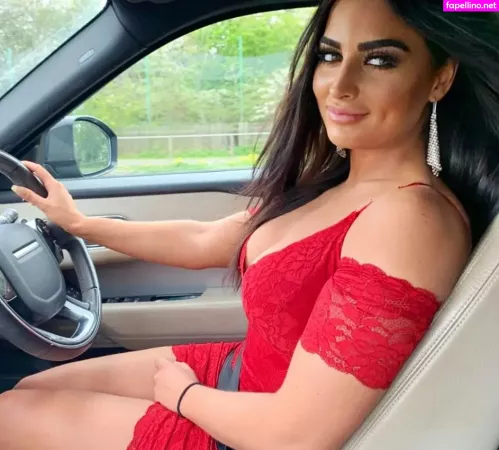 Elieselouise OnlyFans Thumbnail #YFx7D70W3x