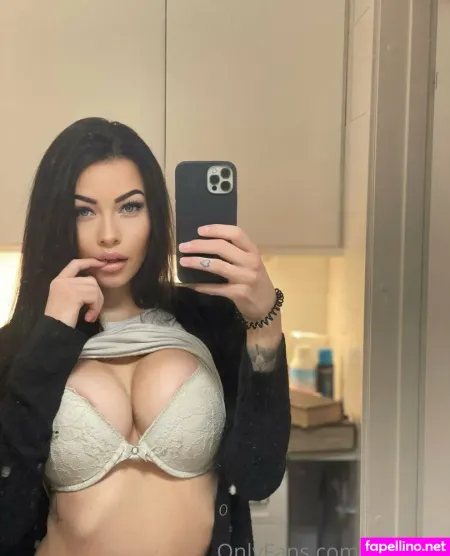 Eliinfree OnlyFans Thumbnail #t5e2YoWrbp