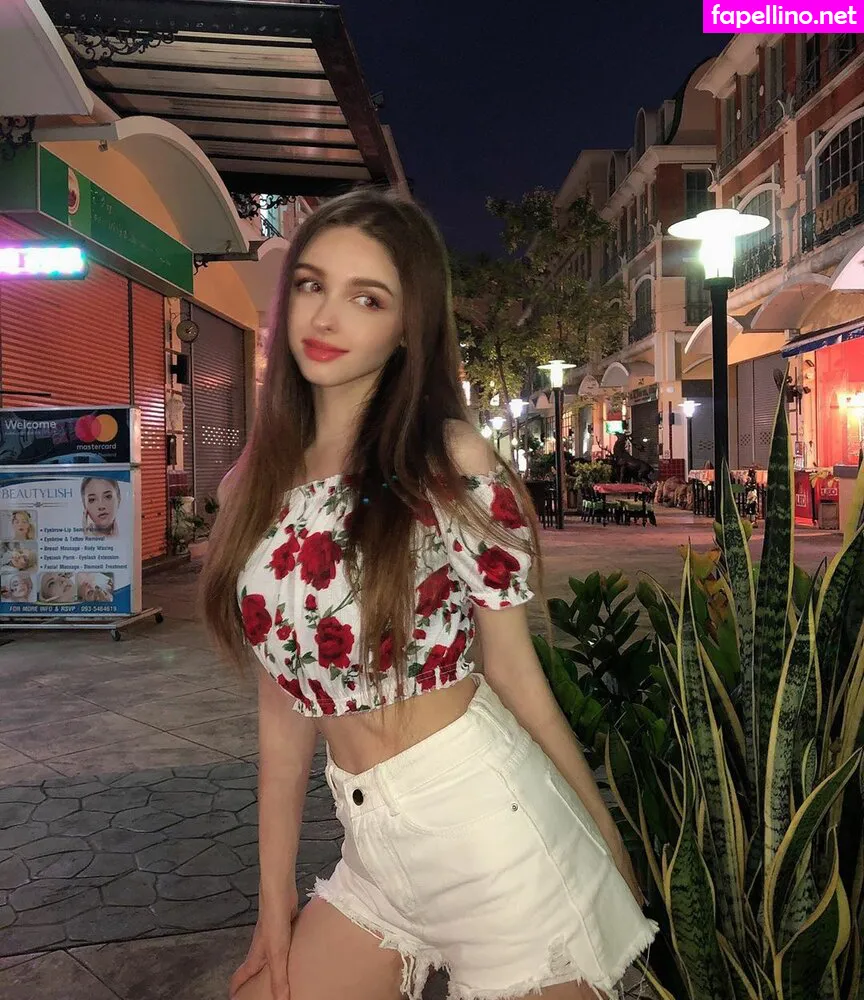 elina_4_22 Nude Leaked OnlyFans Photo #7li3kZewjy