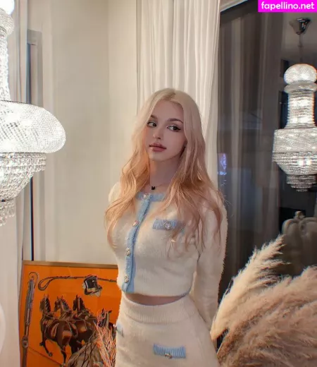 Elina Karimova OnlyFans Thumbnail #CaeYE6cFW2