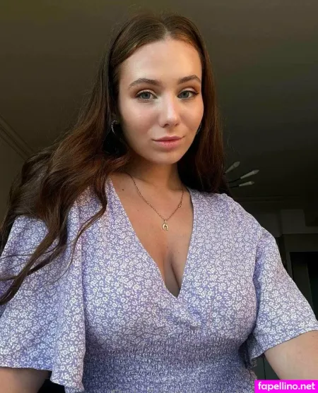 Elina Misss Main Profile Photo